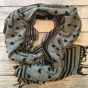 Gap blanket scarf black & gray hearts (soft!!!)